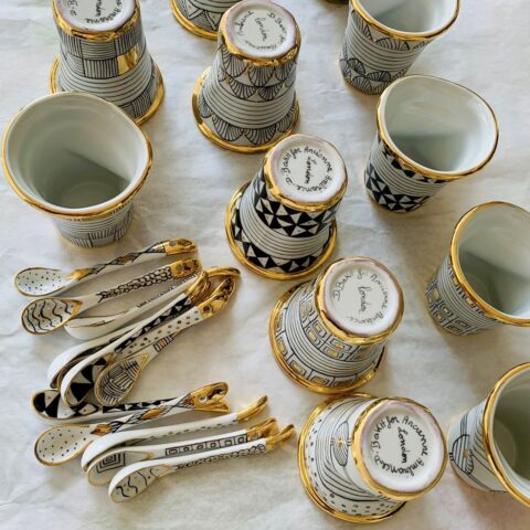 porcelain cups and spoons - Ancienne Ambiance