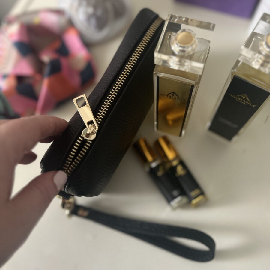 black bellezza pochette